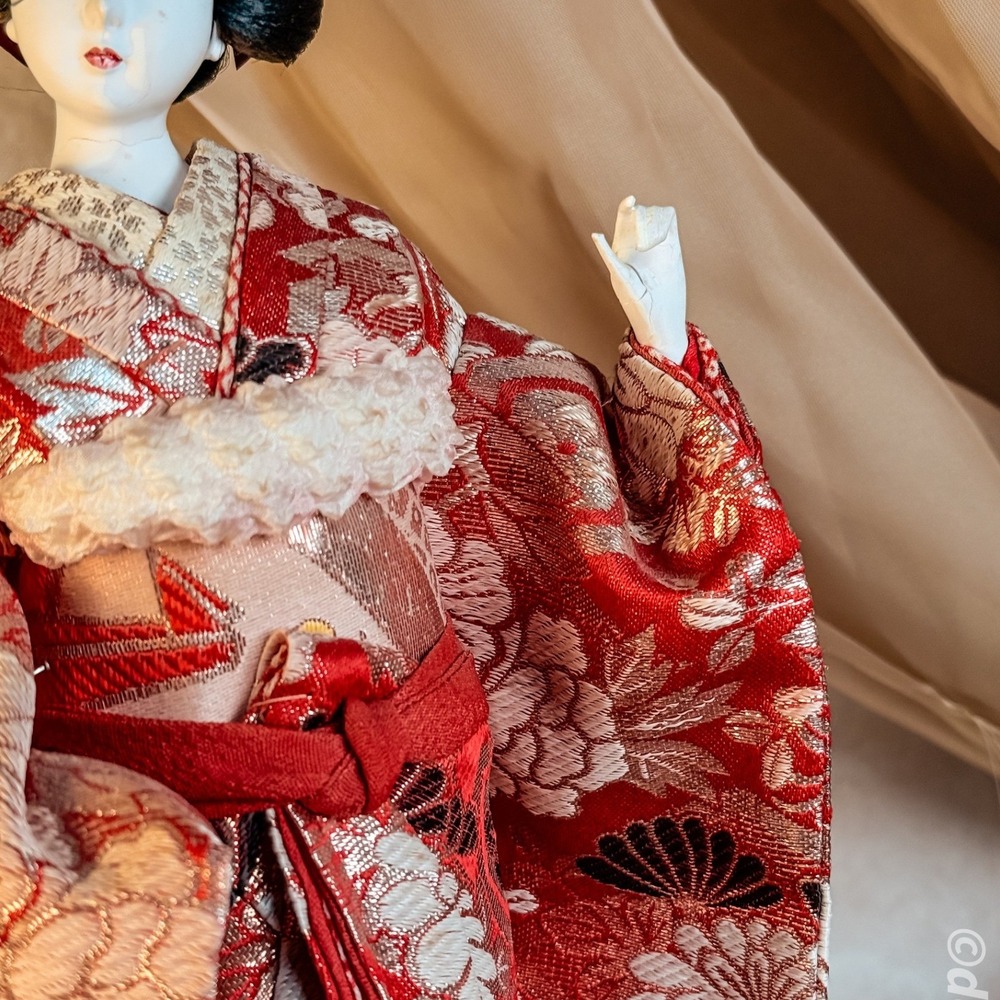 Vintage Japanese Geisha Doll - Picture 2 of 11